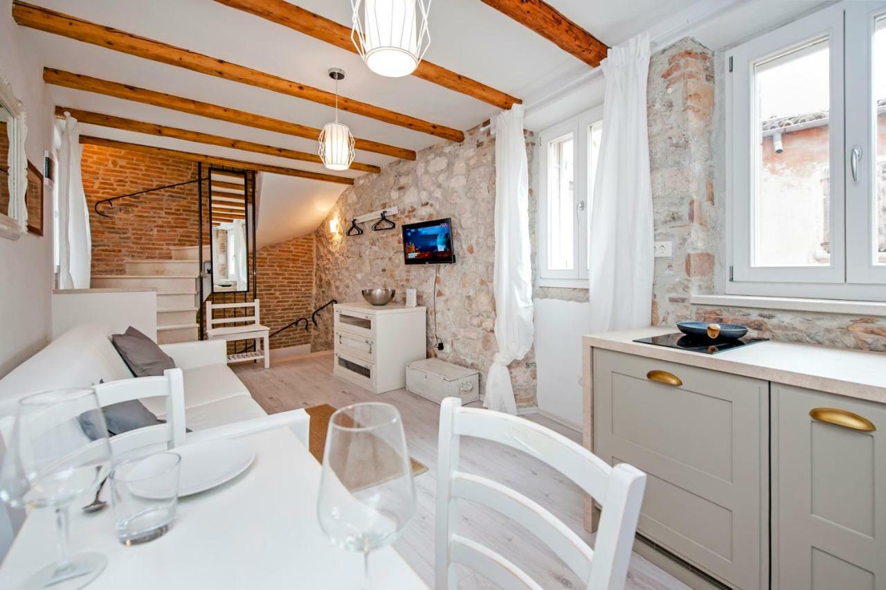 Apartment And Studio Ca' 3 Vie Rovinj Kültér fotó