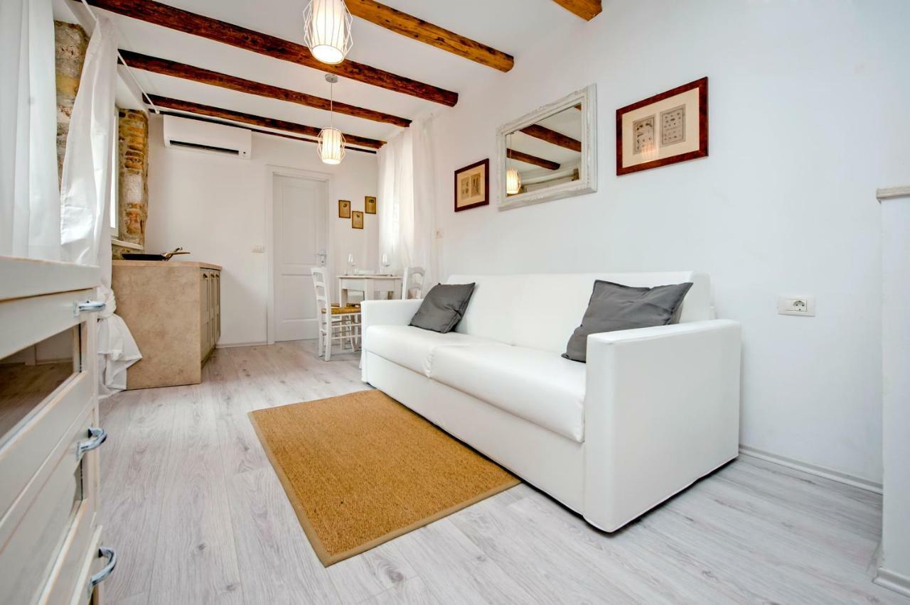 Apartment And Studio Ca' 3 Vie Rovinj Kültér fotó
