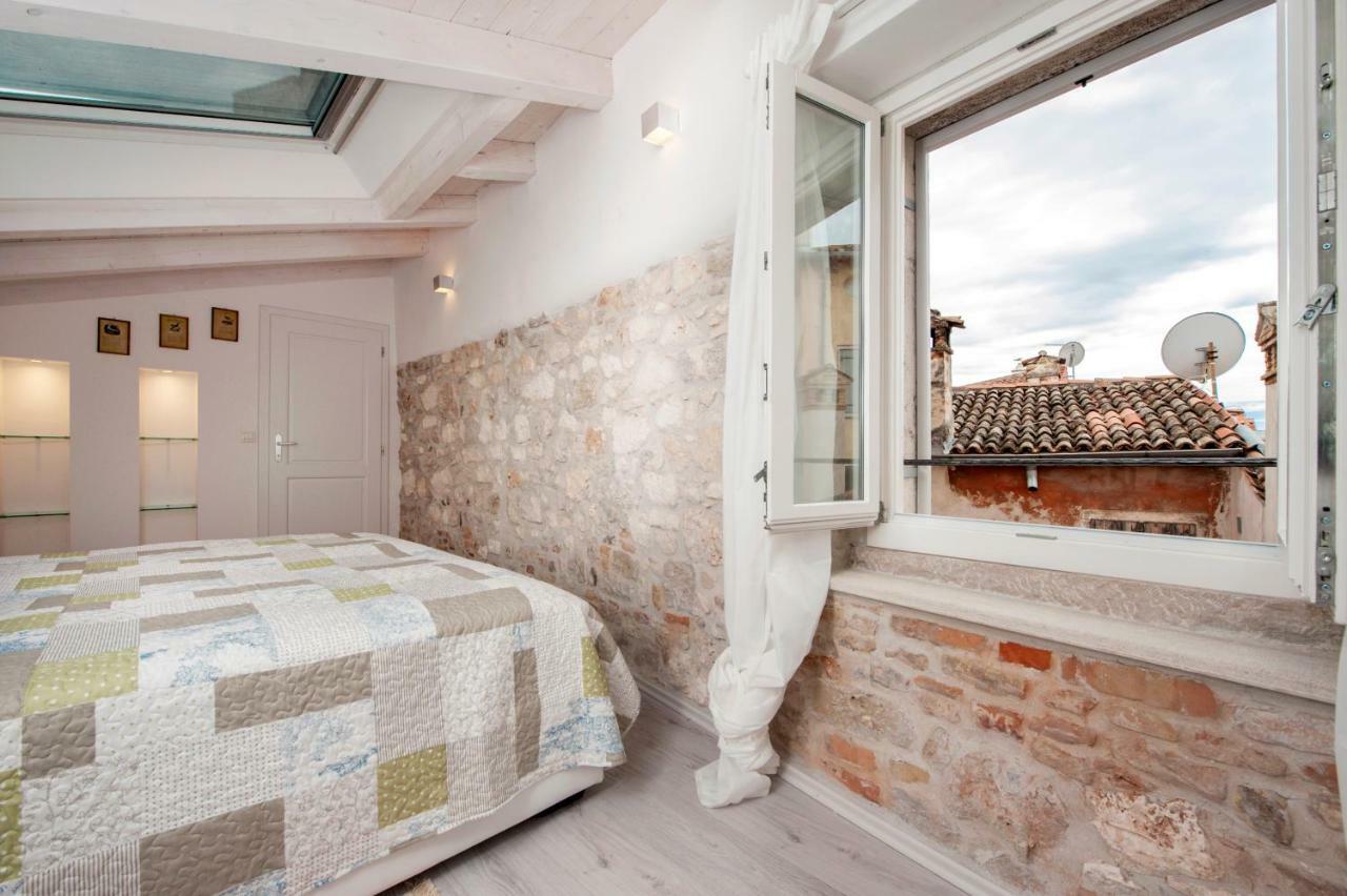 Apartment And Studio Ca' 3 Vie Rovinj Kültér fotó