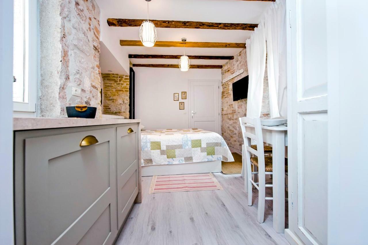 Apartment And Studio Ca' 3 Vie Rovinj Kültér fotó