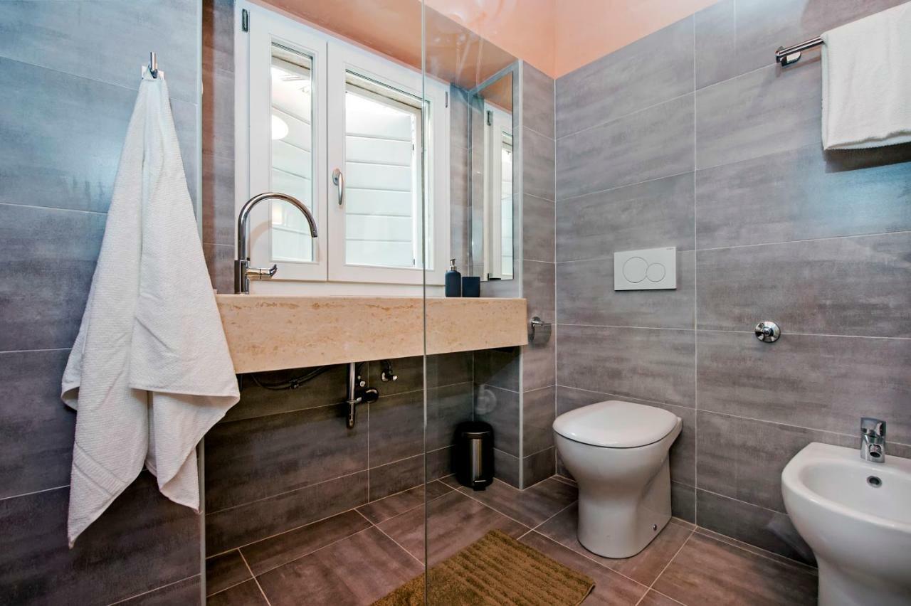 Apartment And Studio Ca' 3 Vie Rovinj Kültér fotó