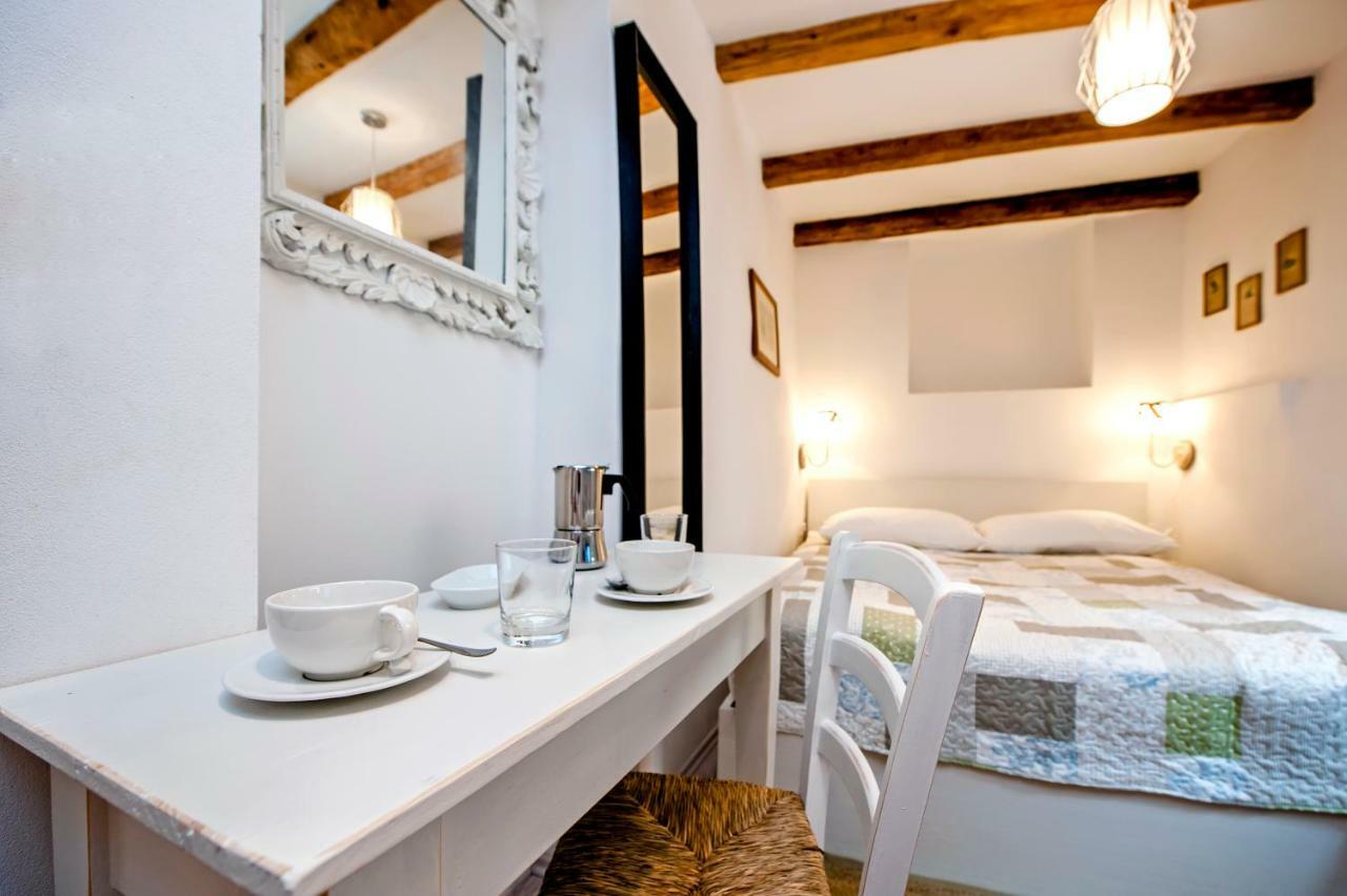 Apartment And Studio Ca' 3 Vie Rovinj Kültér fotó