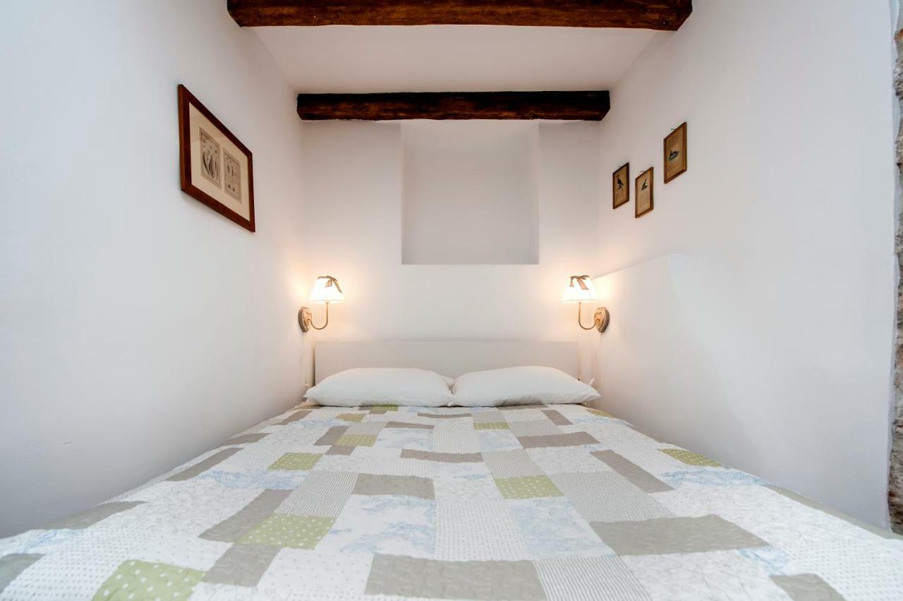 Apartment And Studio Ca' 3 Vie Rovinj Kültér fotó