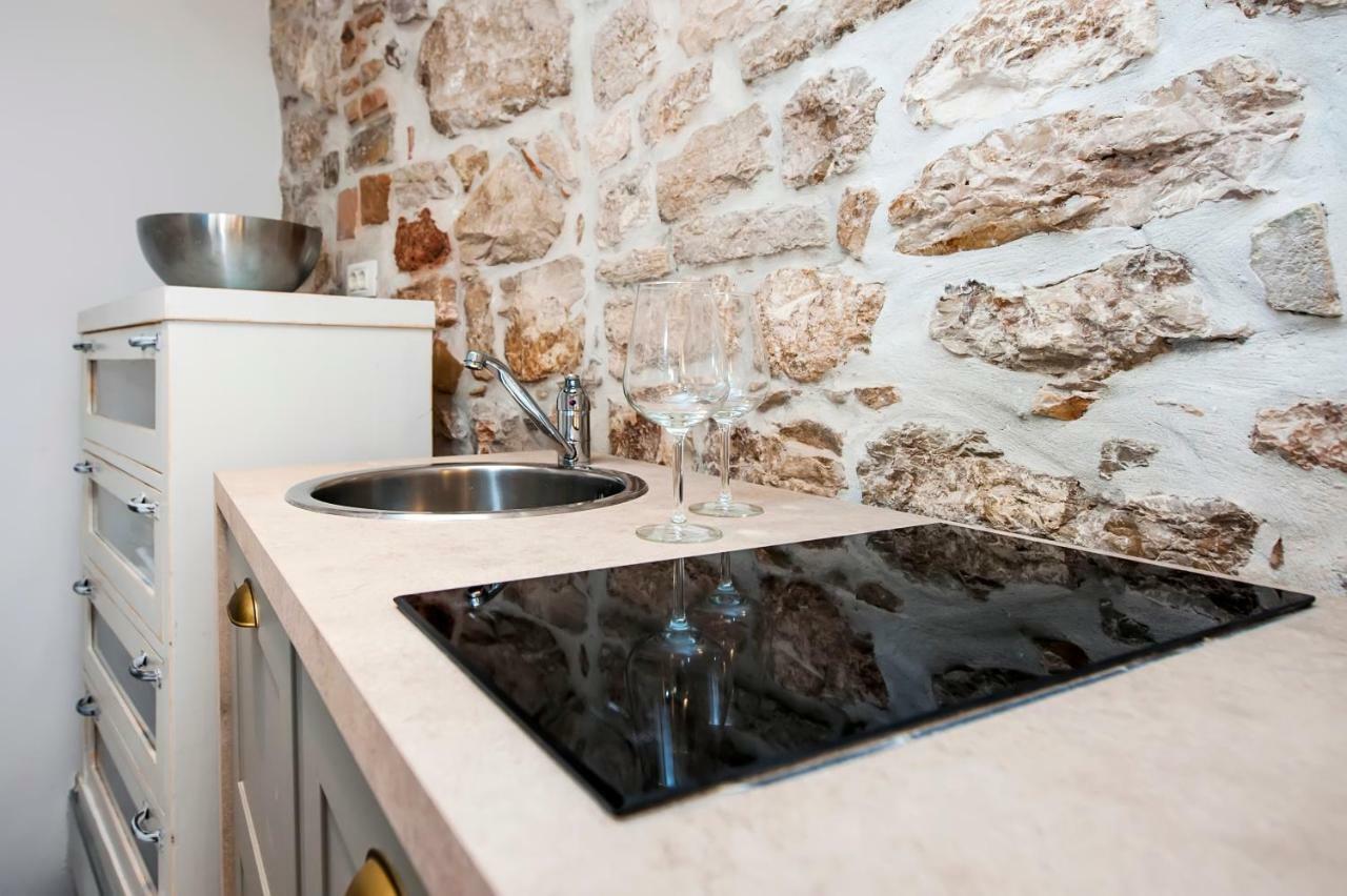 Apartment And Studio Ca' 3 Vie Rovinj Kültér fotó